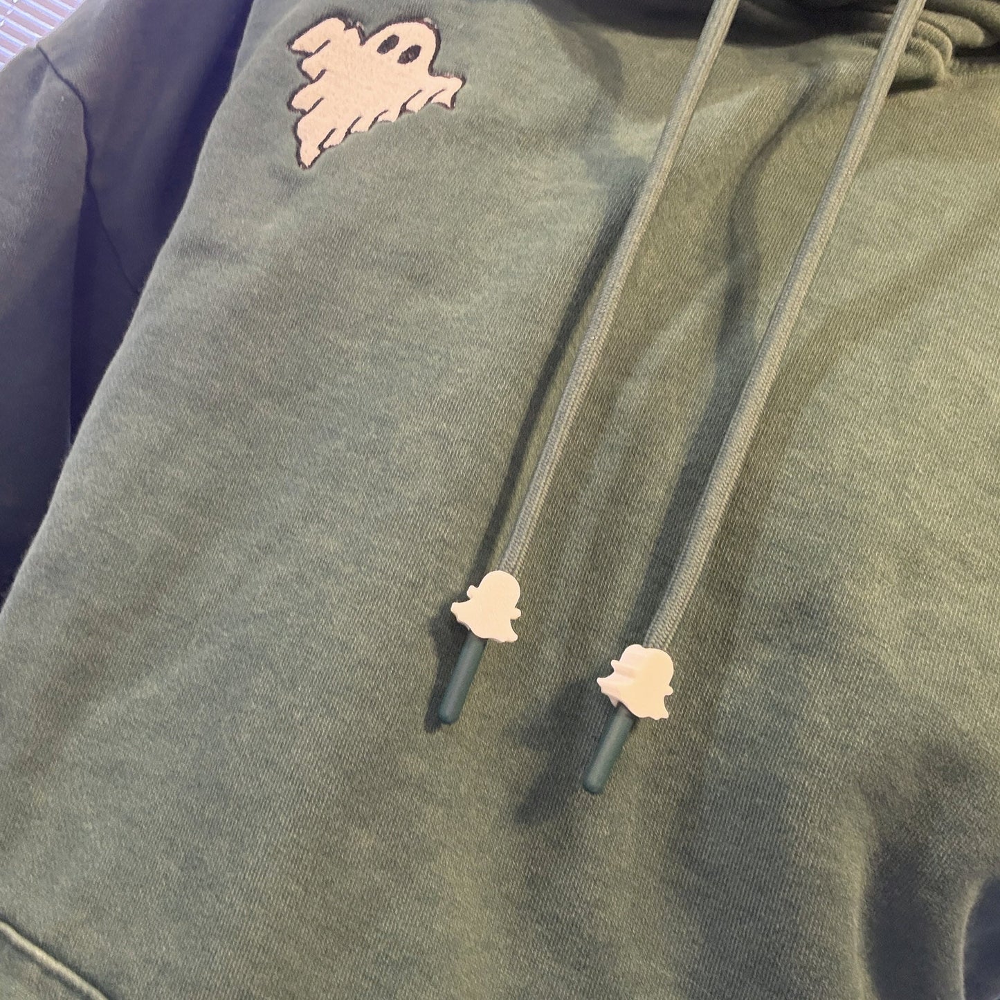 Ghost Hoodie String Charms – Cute Glow - in - the - Dark Ghost Lace Ends for Hoodies & Sweatshirts - Honey Bun